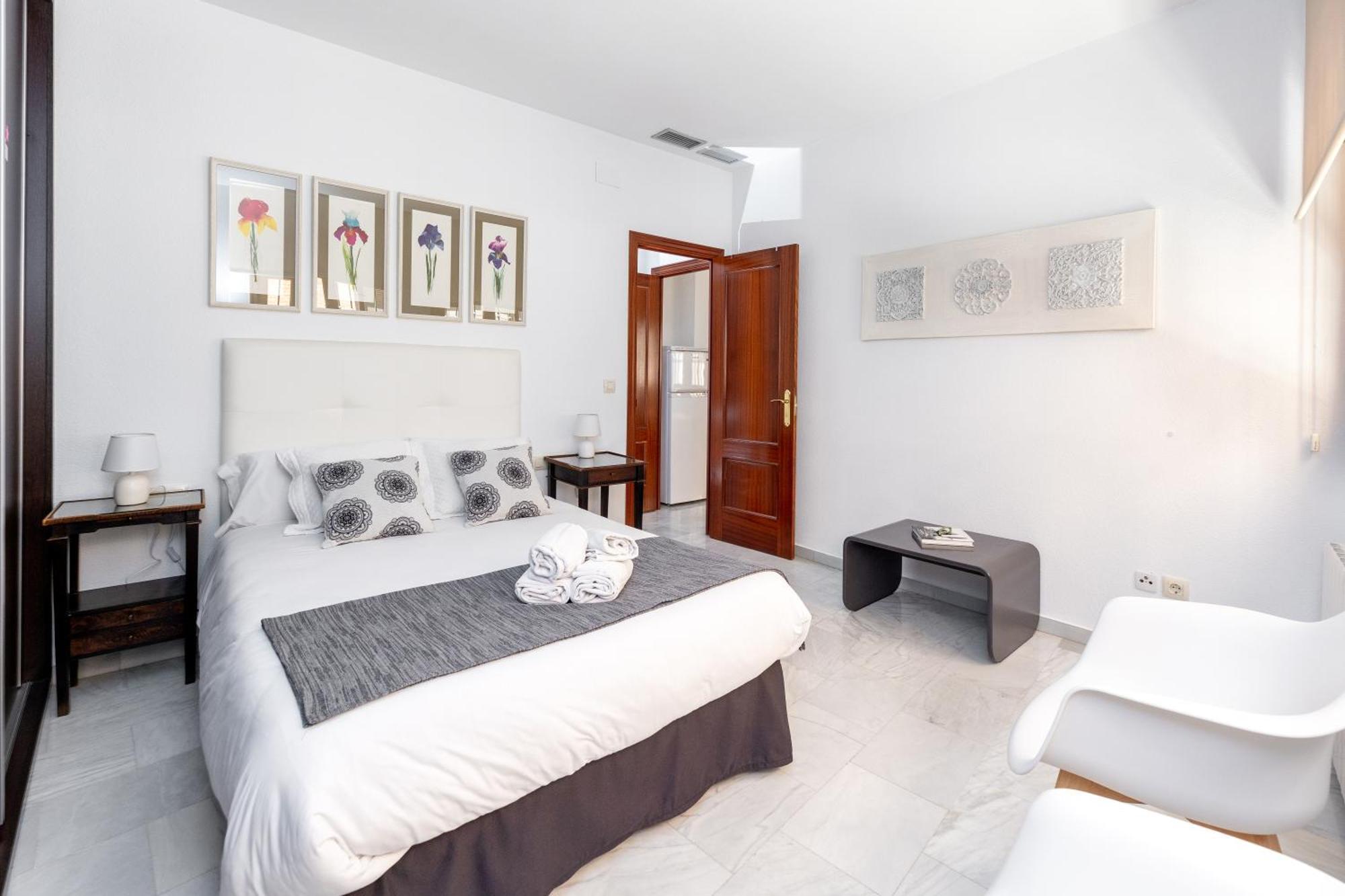 Apartamento Adultos Centro Nueva De La Virgen 2 Free Parking Гранада Екстериор снимка