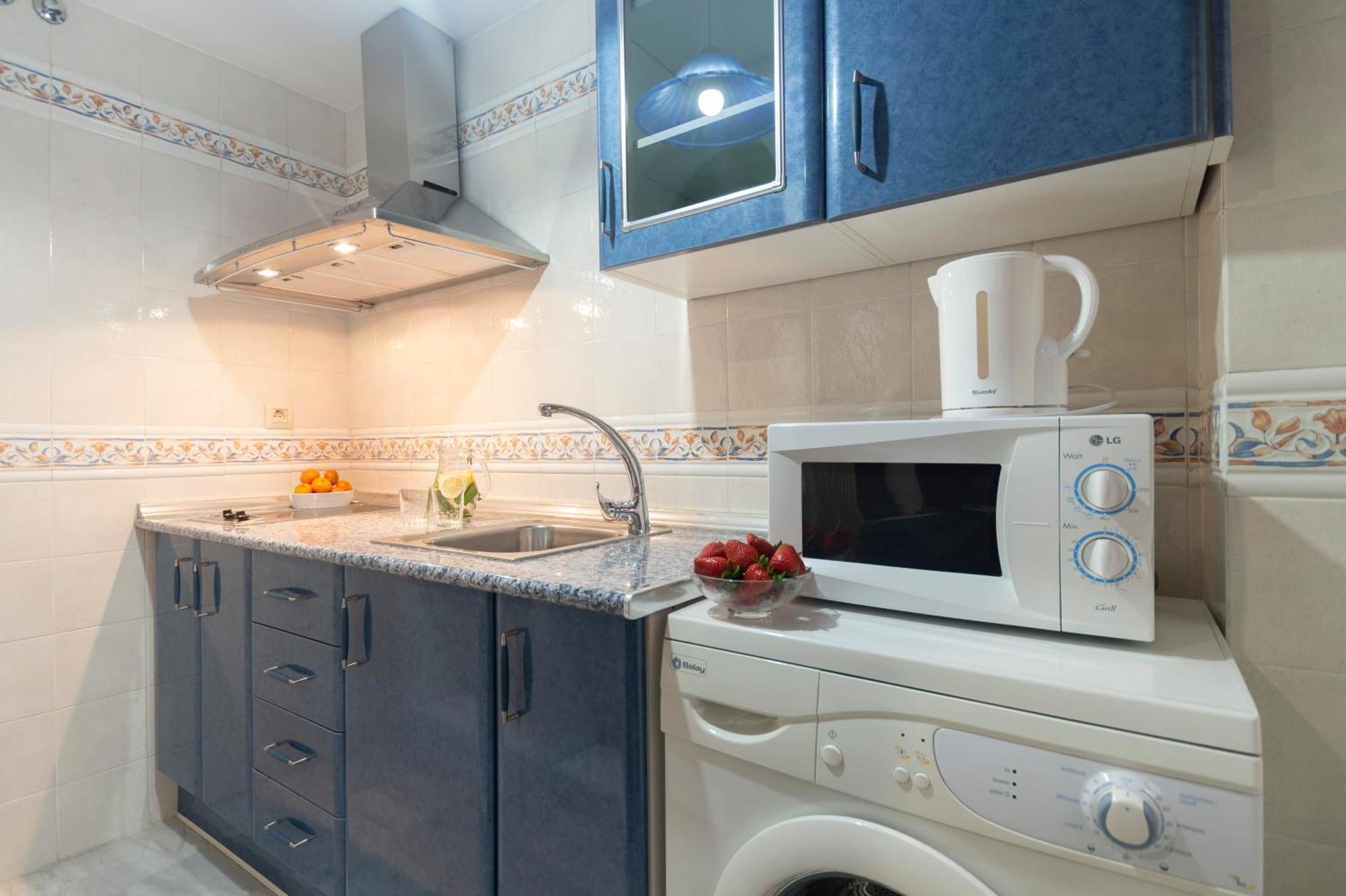 Apartamento Adultos Centro Nueva De La Virgen 2 Free Parking Гранада Екстериор снимка
