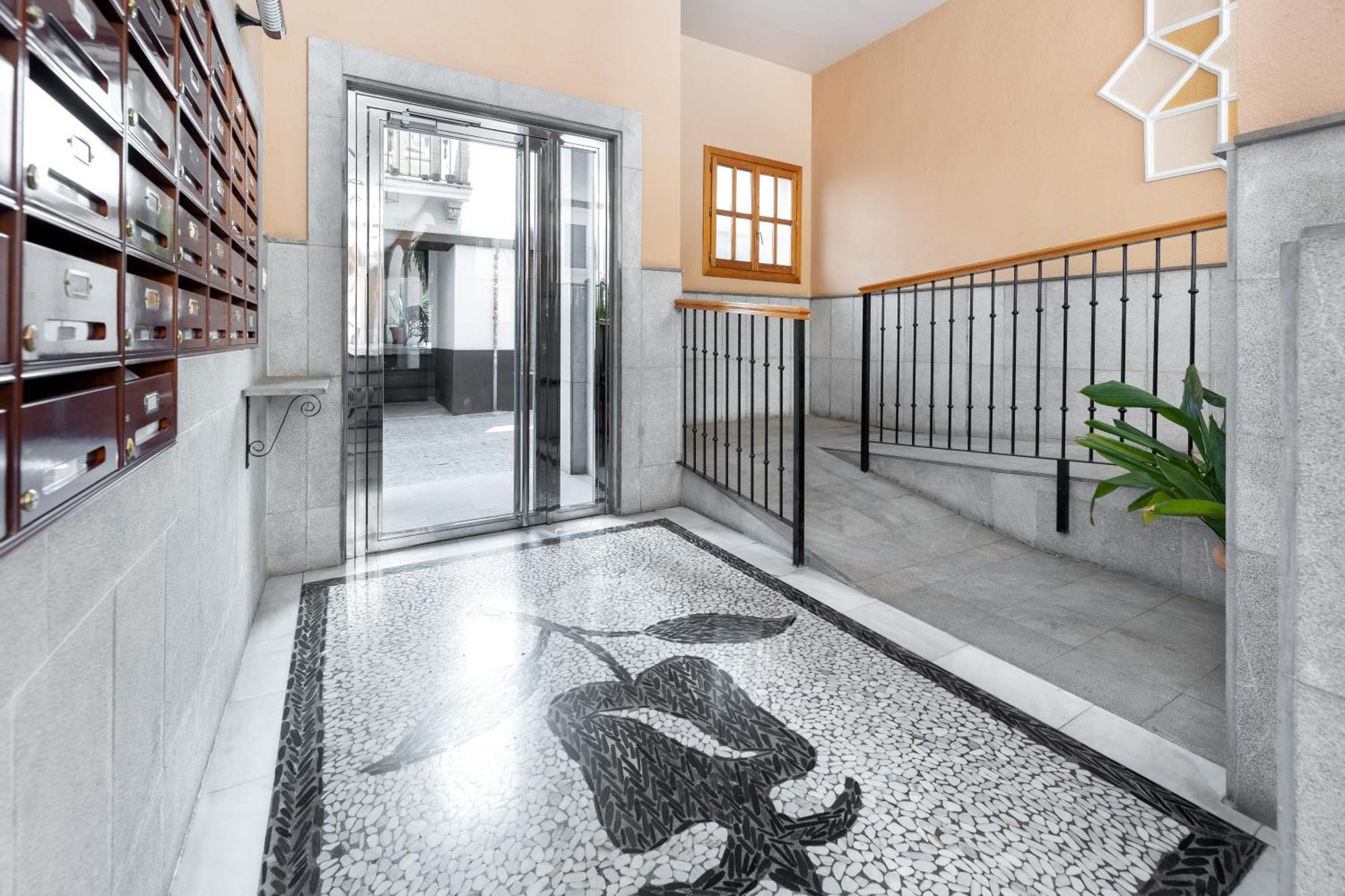 Apartamento Adultos Centro Nueva De La Virgen 2 Free Parking Гранада Екстериор снимка